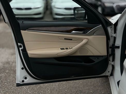 Used 2017 BMW 530i image 10