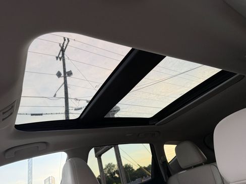Used 2020 Nissan Murano Platinum FWD image 18