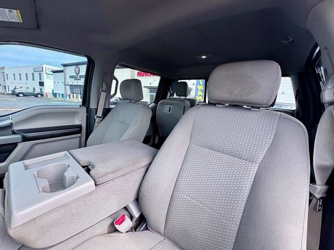 Used 2017 Ford F150 XLT w/ Equipment Group 302A Luxury image 12