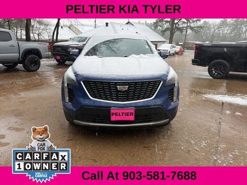 Used 2023 Cadillac XT4 Premium Luxury image 2