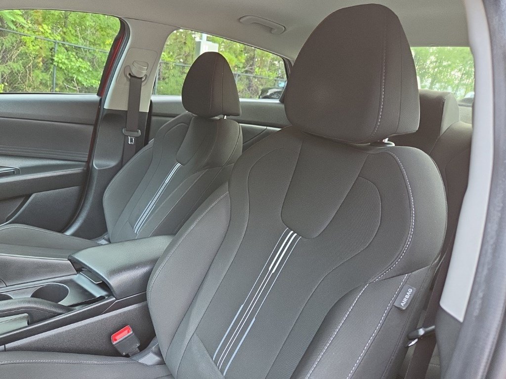 Used 2021 Hyundai Elantra SEL FWD image 15