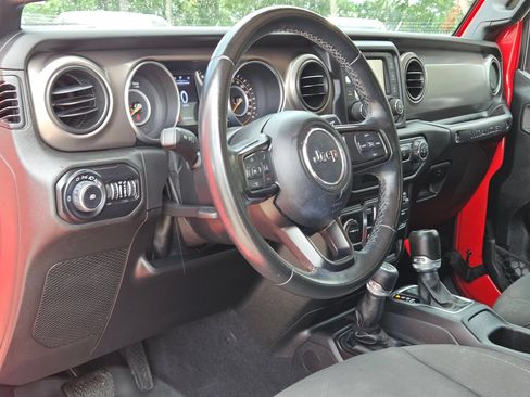Used 2020 Jeep Wrangler Sport AWD/4WD image 10