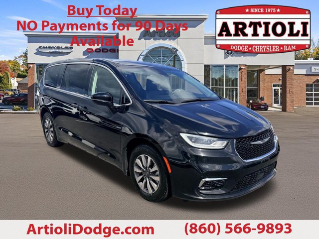 Certified 2024 Chrysler Pacifica Limited FWD image 1