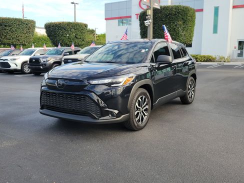 Used 2025 Toyota Corolla Cross AWD Hybrid image 5
