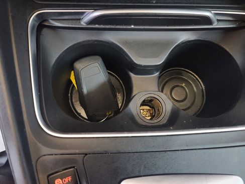 Used 2017 BMW 320i xDrive Sedan image 40