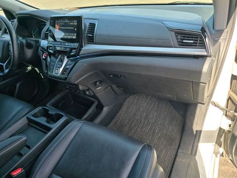Used 2022 Honda Odyssey Touring image 11