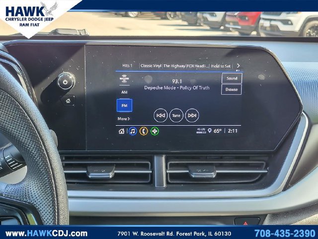 Used 2025 Chevrolet Trax LS w/ LS Convenience Package FWD image 16