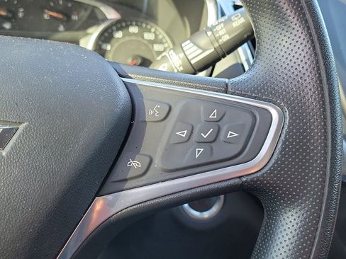 Used 2023 Chevrolet Equinox LT image 15