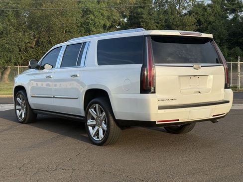 Used 2016 Cadillac Escalade ESV Platinum image 11