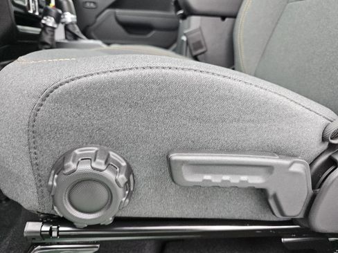 New 2026 Jeep Gladiator Sport image 21