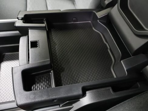 New 2026 RAM 1500 4x4 Crew Cab image 24