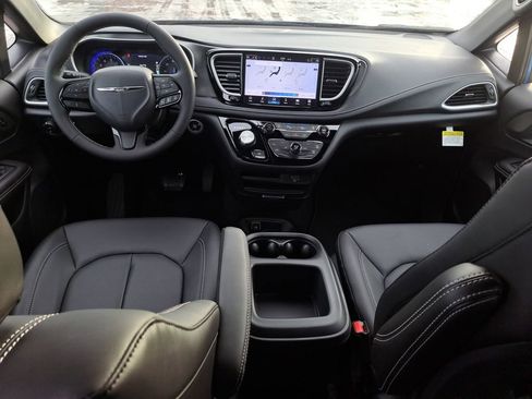 New 2026 Chrysler Pacifica Select w/ S Appearance Package image 12