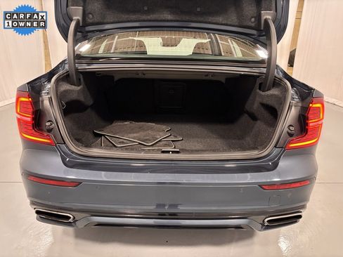 Used 2021 Volvo S60 T6 R-Design image 27