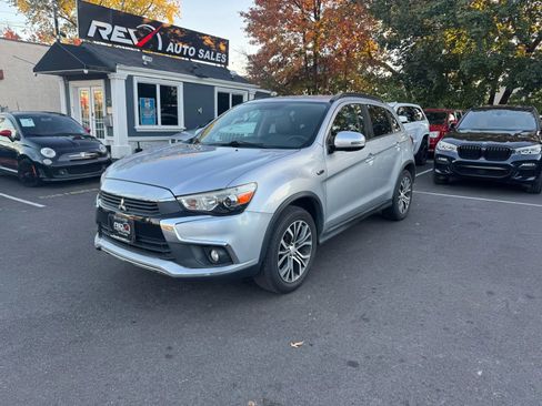 Used 2017 Mitsubishi Outlander Sport SEL image 2
