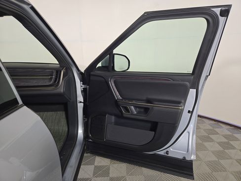 Used 2022 Rivian R1T Launch Edition image 18