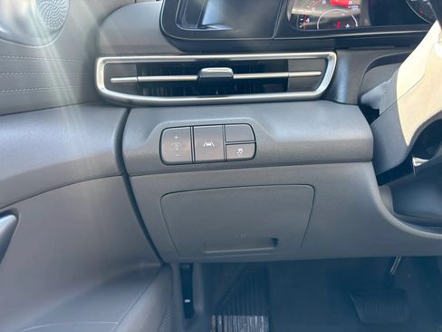 Used 2022 Hyundai Elantra SEL FWD image 22