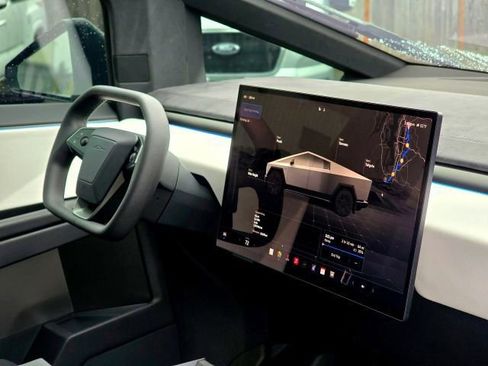 Used 2024 Tesla Cybertruck Cyberbeast image 18