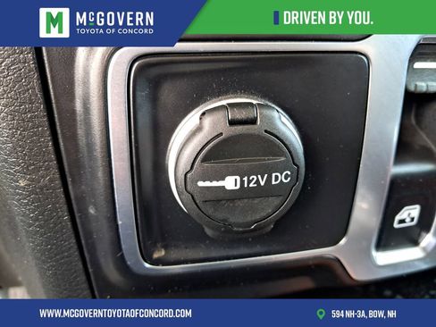 Used 2020 Jeep Wrangler Sport AWD/4WD image 28