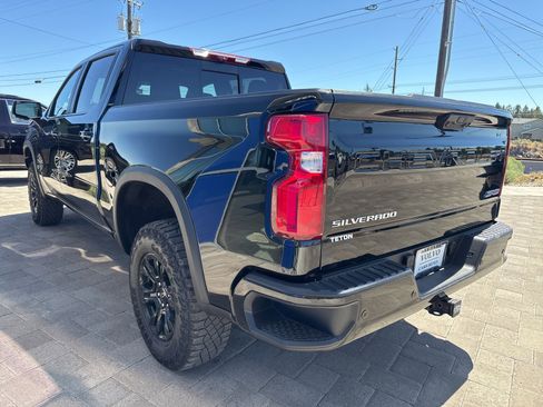 Used 2024 Chevrolet Silverado 1500 ZR2 w/ Technology Package image 3