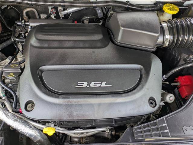 Used 2018 Chrysler Pacifica Limited FWD image 25