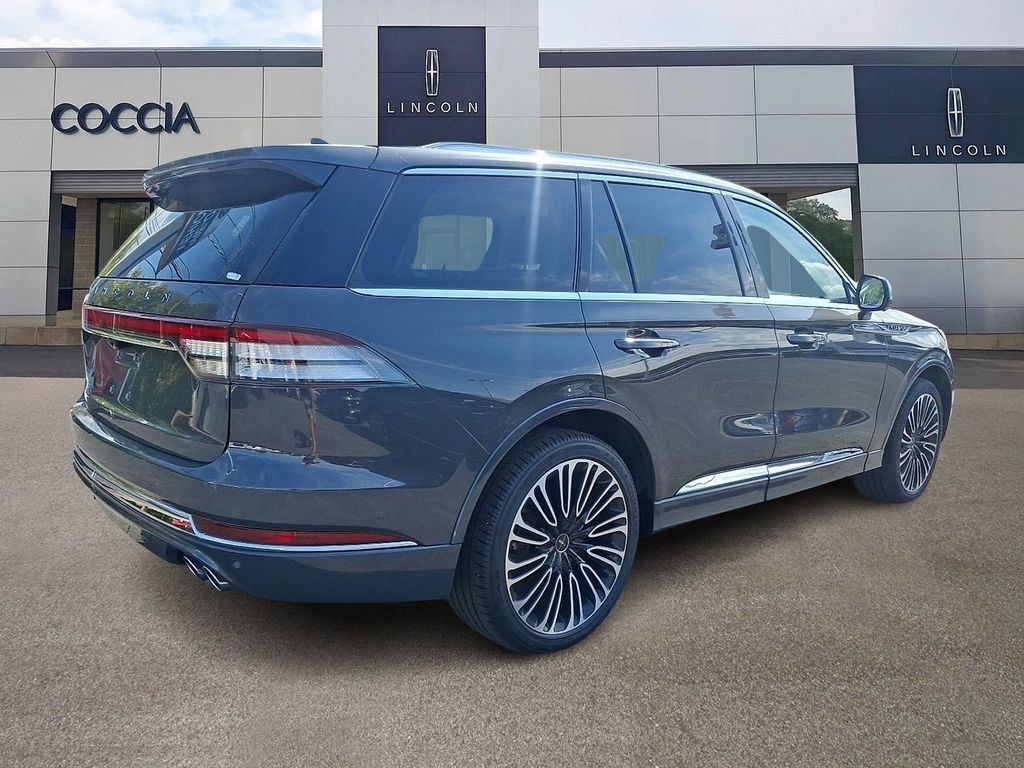 Certified 2023 Lincoln Aviator Black Label w/ Dynamic Handling Package AWD/4WD image 4