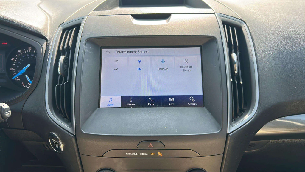 Used 2020 Ford Edge SE FWD image 25