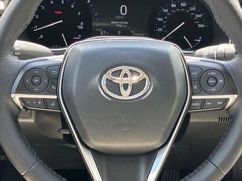 Certified 2021 Toyota Avalon XLE FWD image 18