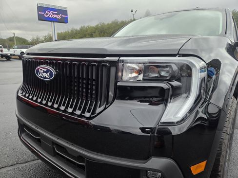 New 2026 Ford Maverick Lobo image 10