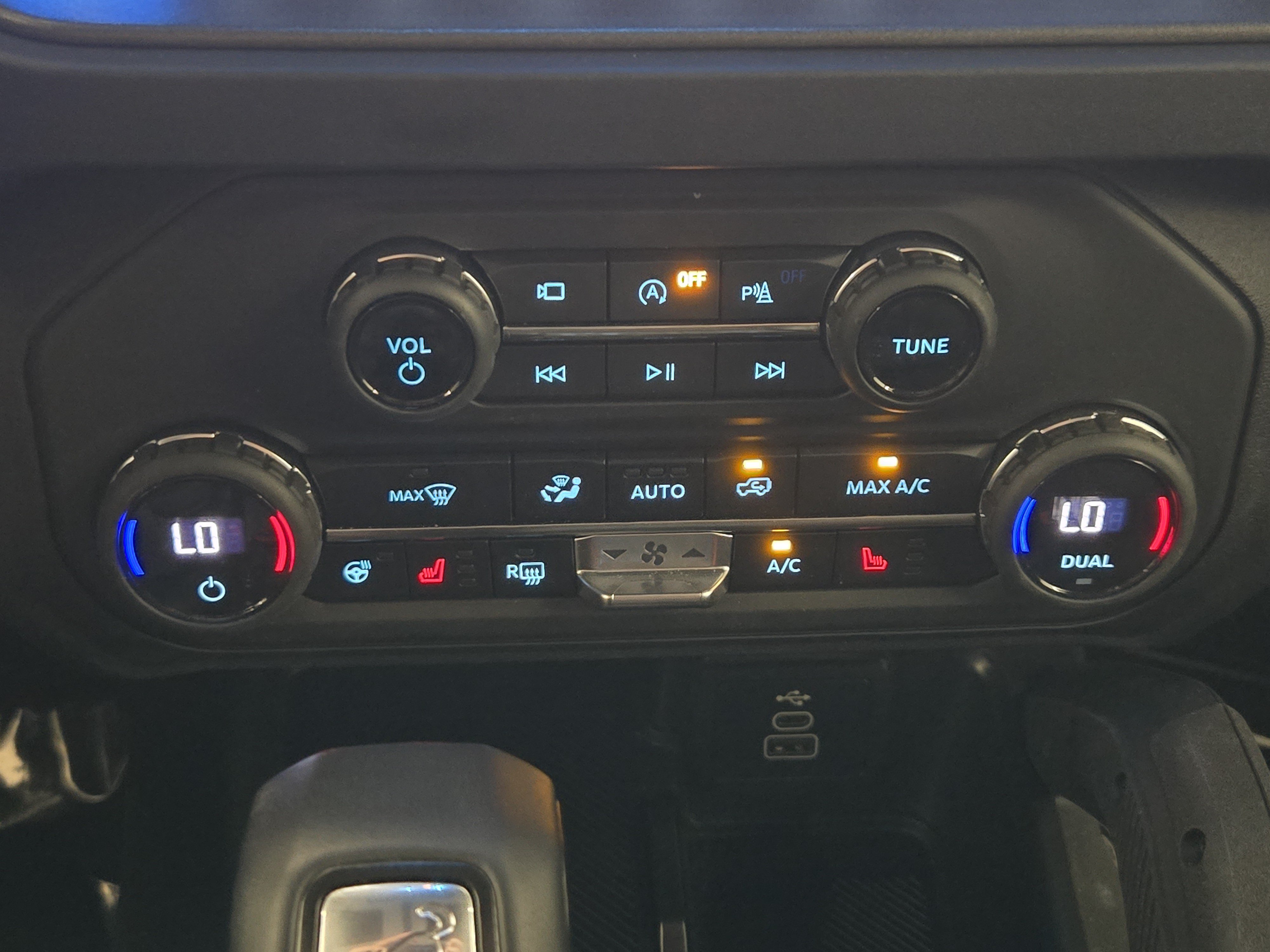 Certified 2026 Ford Bronco Raptor AWD/4WD image 18