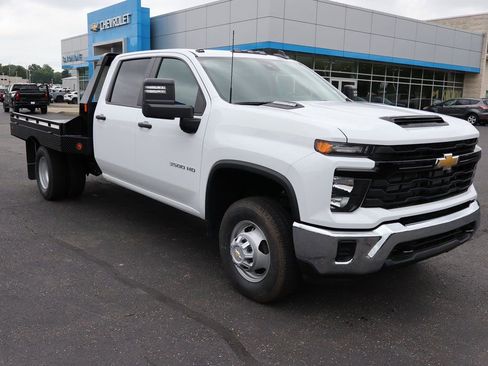 New 2025 Chevrolet Silverado 3500 W/T w/ WT Convenience Package AWD/4WD image 2