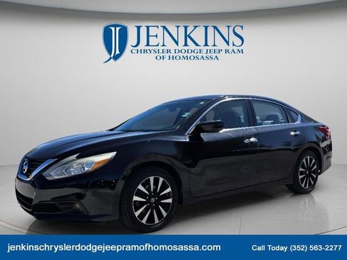 Used 2018 Nissan Altima 2.5 SV FWD image 9