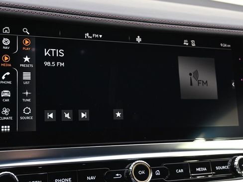 Used 2024 Bentley Continental GT image 33