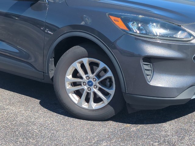 Used 2014 Ford Escape Titanium AWD/4WD image 2