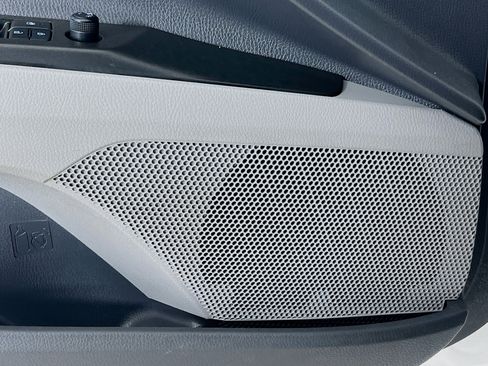 Used 2021 Toyota Camry LE w/ Carpet Mat Package (TMS) image 17