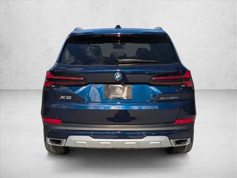 Used 2026 BMW X5 xDrive50e w/ Climate Comfort Package AWD/4WD image 8