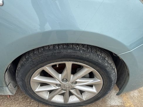 Used 2013 Toyota Prius V Five image 15