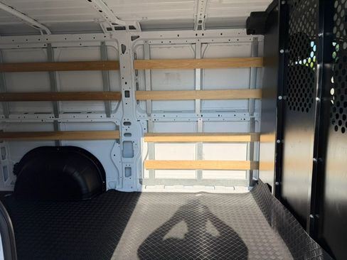 Used 2025 RAM ProMaster 2500 w/ U-Haul Equipment Group FWD image 28
