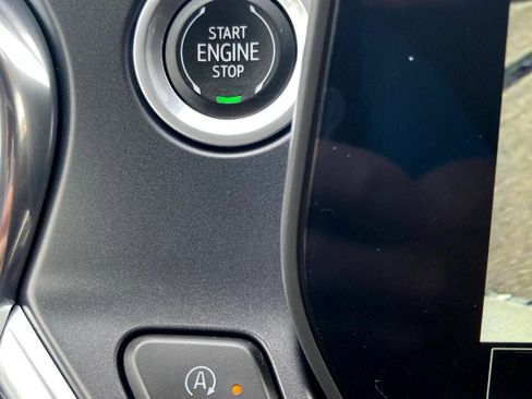 Used 2023 Chevrolet Blazer LT image 24