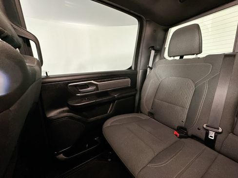 Used 2019 RAM 1500 Big Horn AWD/4WD image 12