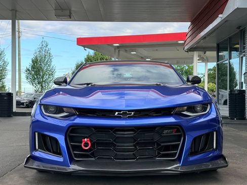Used 2018 Chevrolet Camaro ZL1 RWD image 7