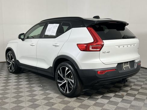 Used 2021 Volvo XC40 T5 R-Design w/ Advanced Package image 8