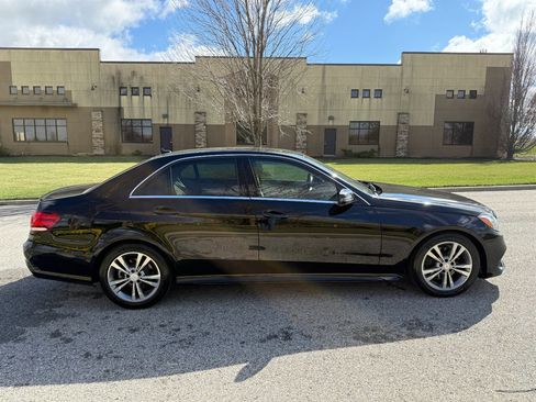 Used 2016 Mercedes-Benz E 350 Sedan image 5