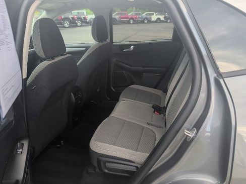 Used 2021 Ford Escape SE w/ Cold Weather Package image 16