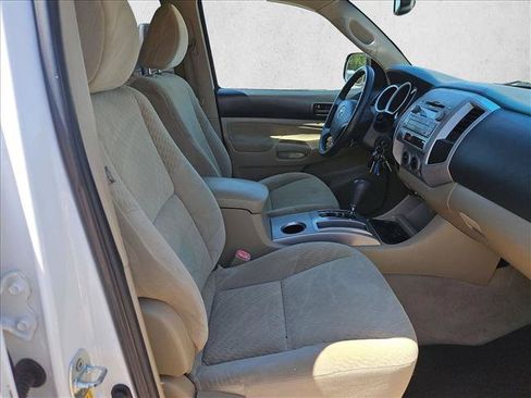 Used 2011 Toyota Tacoma PreRunner w/ SR5 Pkg #2 RWD image 14