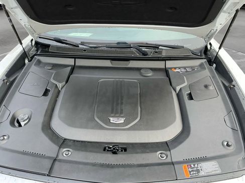 Used 2024 Cadillac Lyriq Luxury image 18