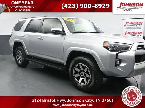 Used 2024 Toyota 4Runner TRD Off-Road Premium AWD/4WD image 1