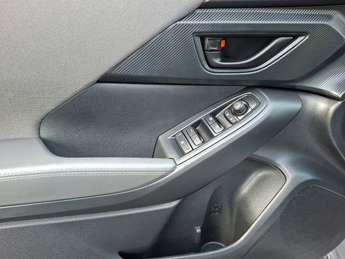 Certified 2024 Subaru Crosstrek 2.0i Premium image 12