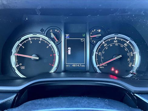 Certified 2020 Toyota 4Runner TRD Off-Road Premium w/ Moonroof Package image 25