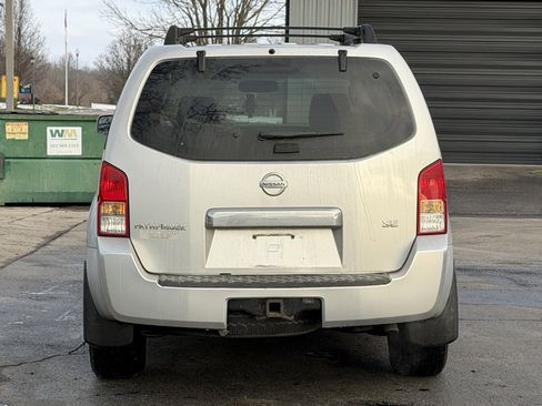 Used 2006 Nissan Pathfinder SE w/ (P01) Se Premium Pkg image 4