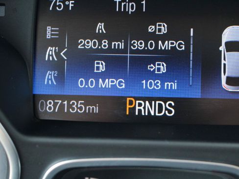 Used 2015 Ford Focus SE w/ SE Sport Package FWD image 22